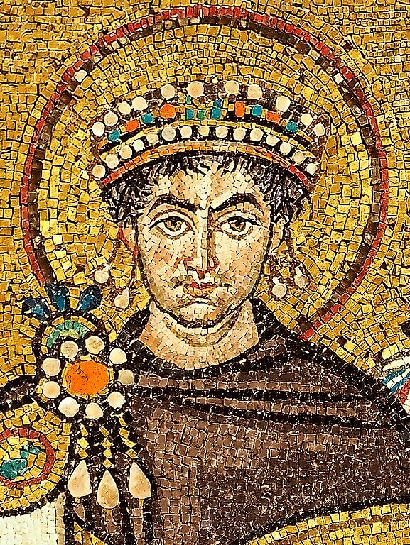 San Vitale (Ravenna) - Mosaic of Iustinianus I