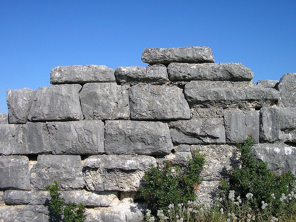 The remains of the Daorson city walls, standing up to 6 meters tall in some parts.