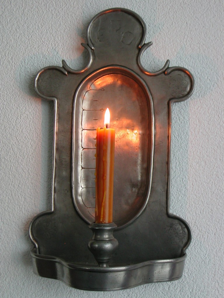 An example of a German candle clock